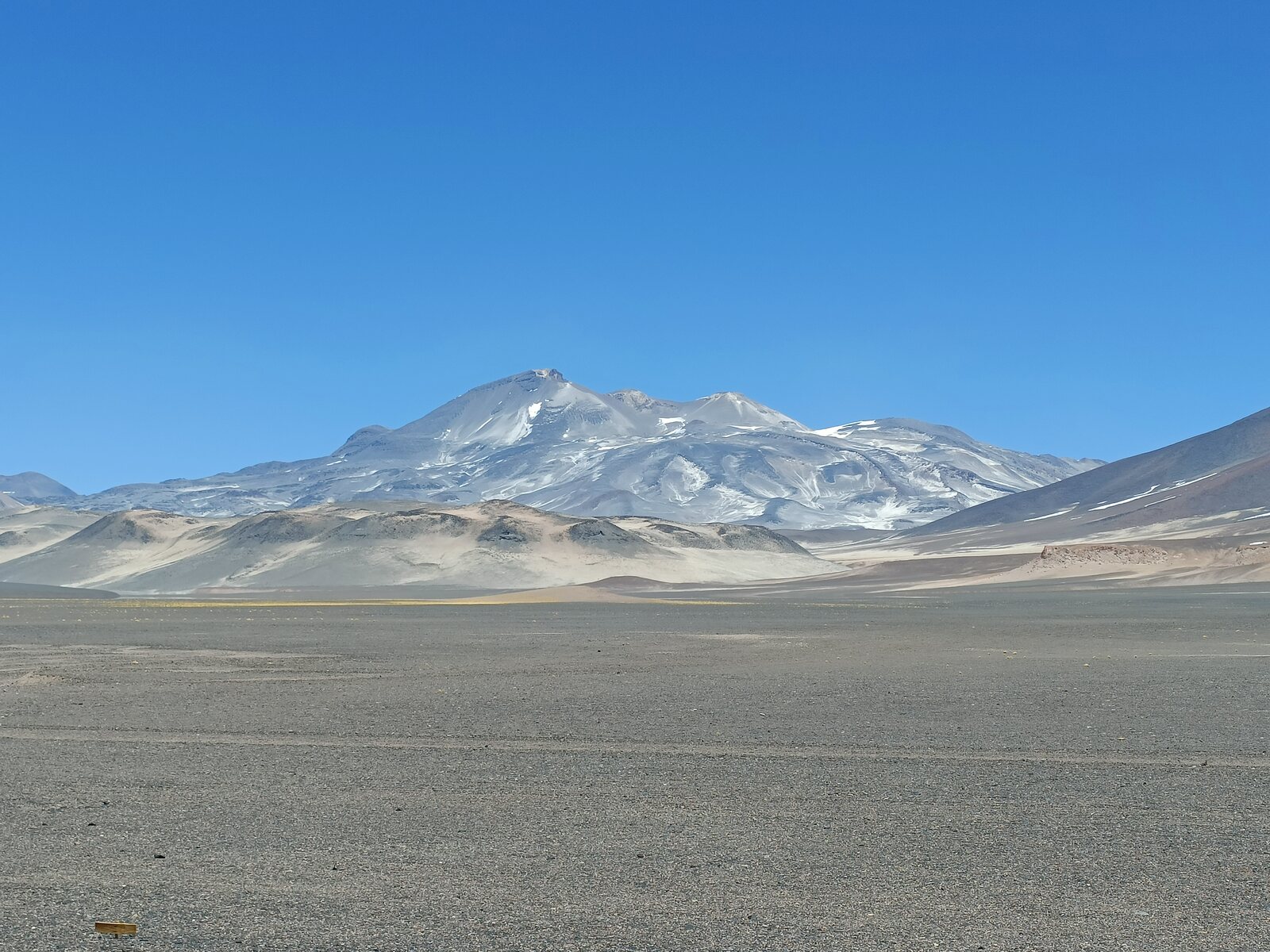 Ojos del Salado seen from the approach
