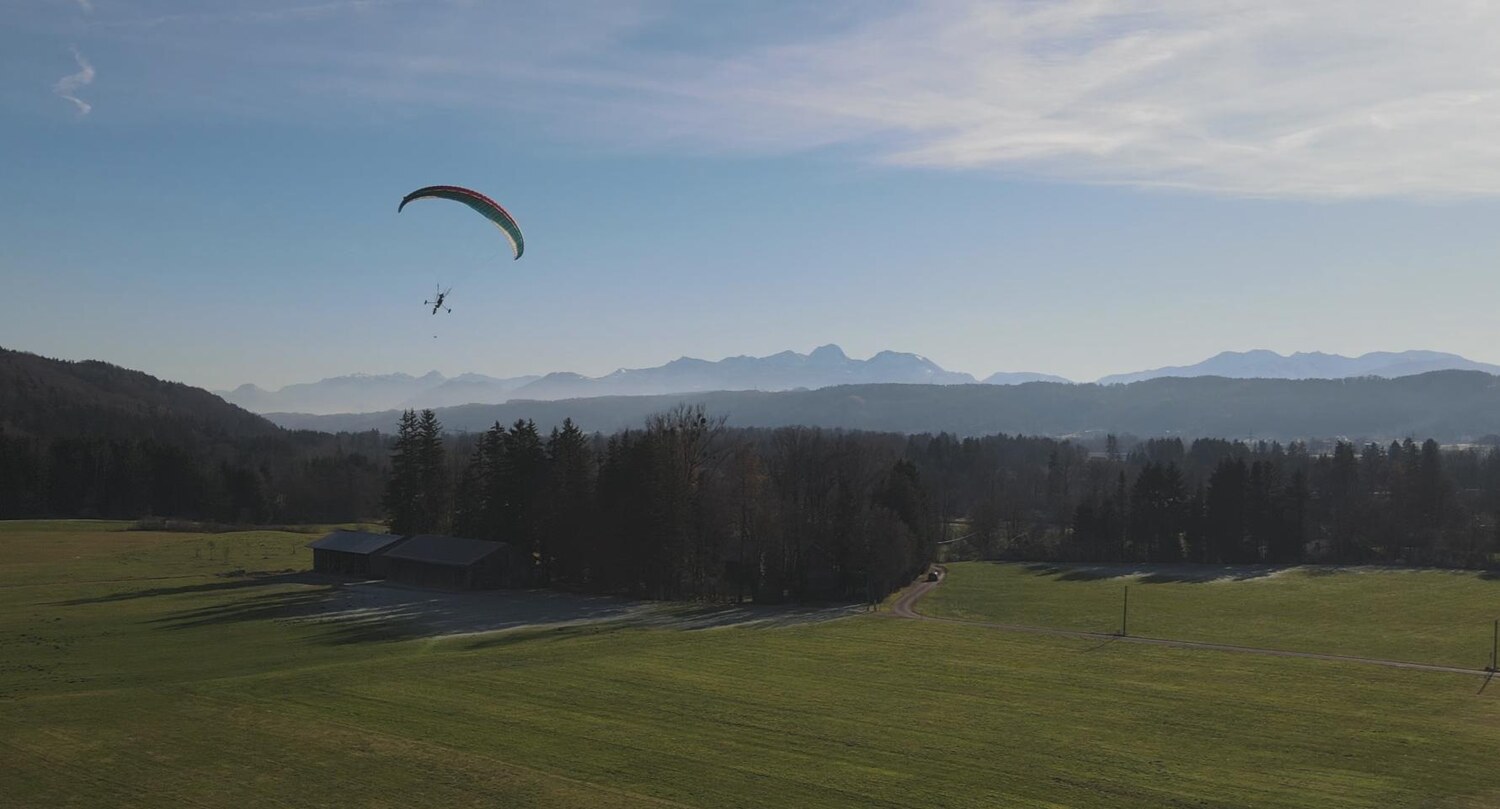 Paratrone paraglider cargo drone