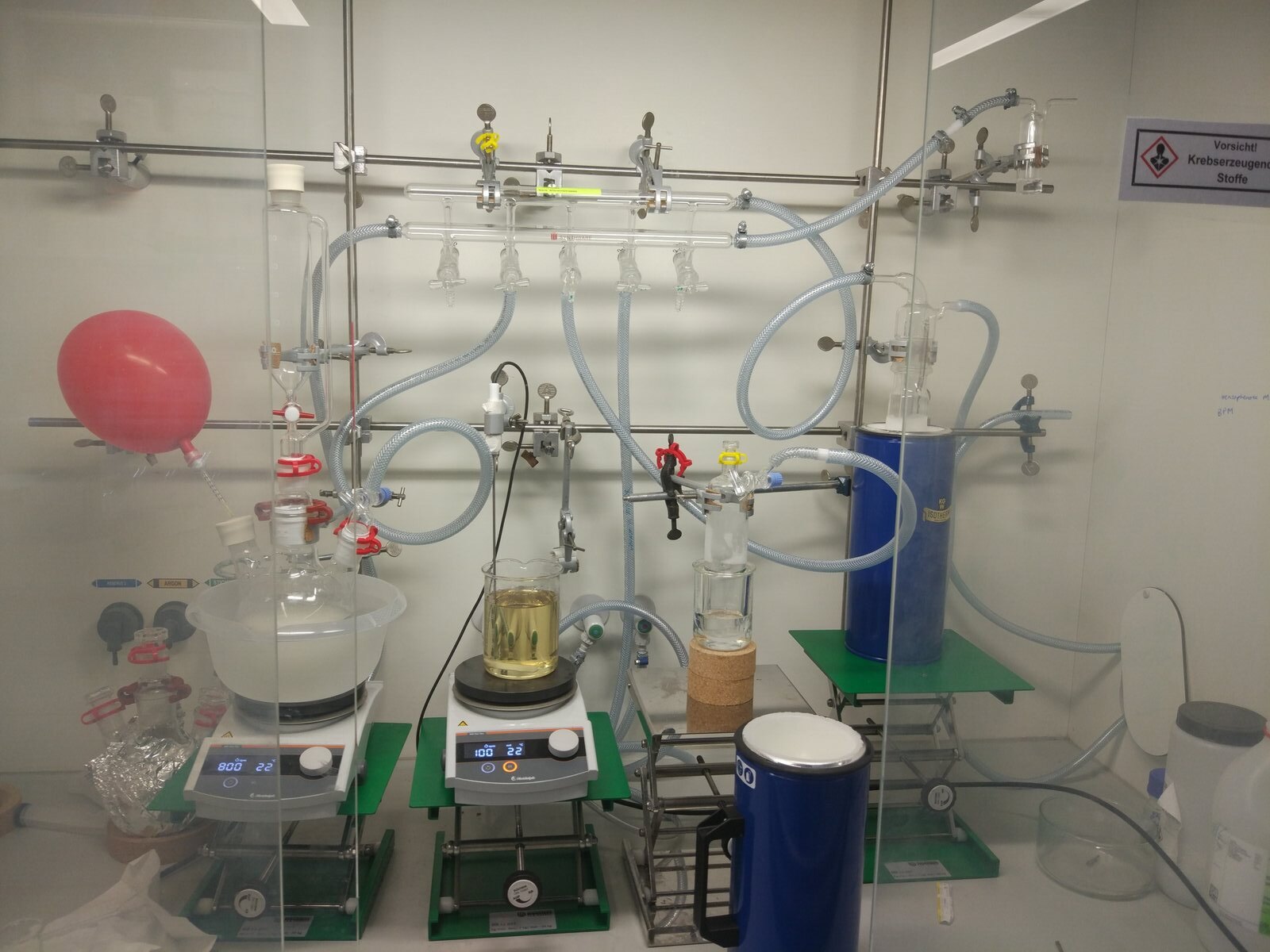 In the materials lab, FAU Erlangen-Nürnberg